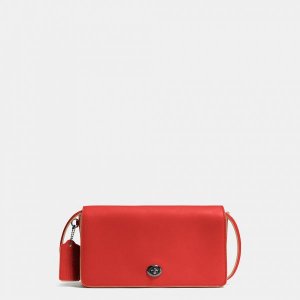 Luxury Brand Coach Dinky Crossbody In Glovetanned Leather